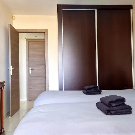 - Sea View Apartment Costa Adeje (Tenerife)