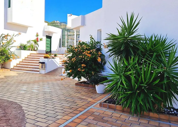- Sea View Apartment *